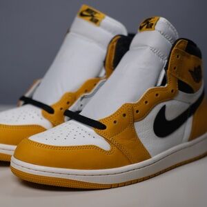 Jordan 1 Retro High "Yellow Ochre" - Size 9.5